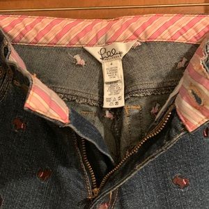 Nice Hardly Worn Lilly Pulitzer Scottie Jeans fun for Spring .